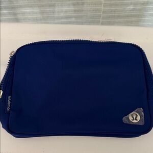 🍋Lululemon Athletica Navy Crossbody Bag